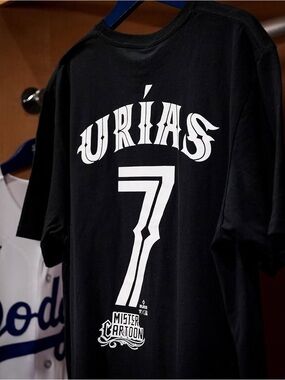 BNWT XL Mr Cartoon LA Dodgers Julio Urias Shirt